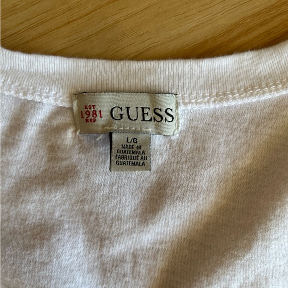 Guess T-Shirt - Picture 5 of 5